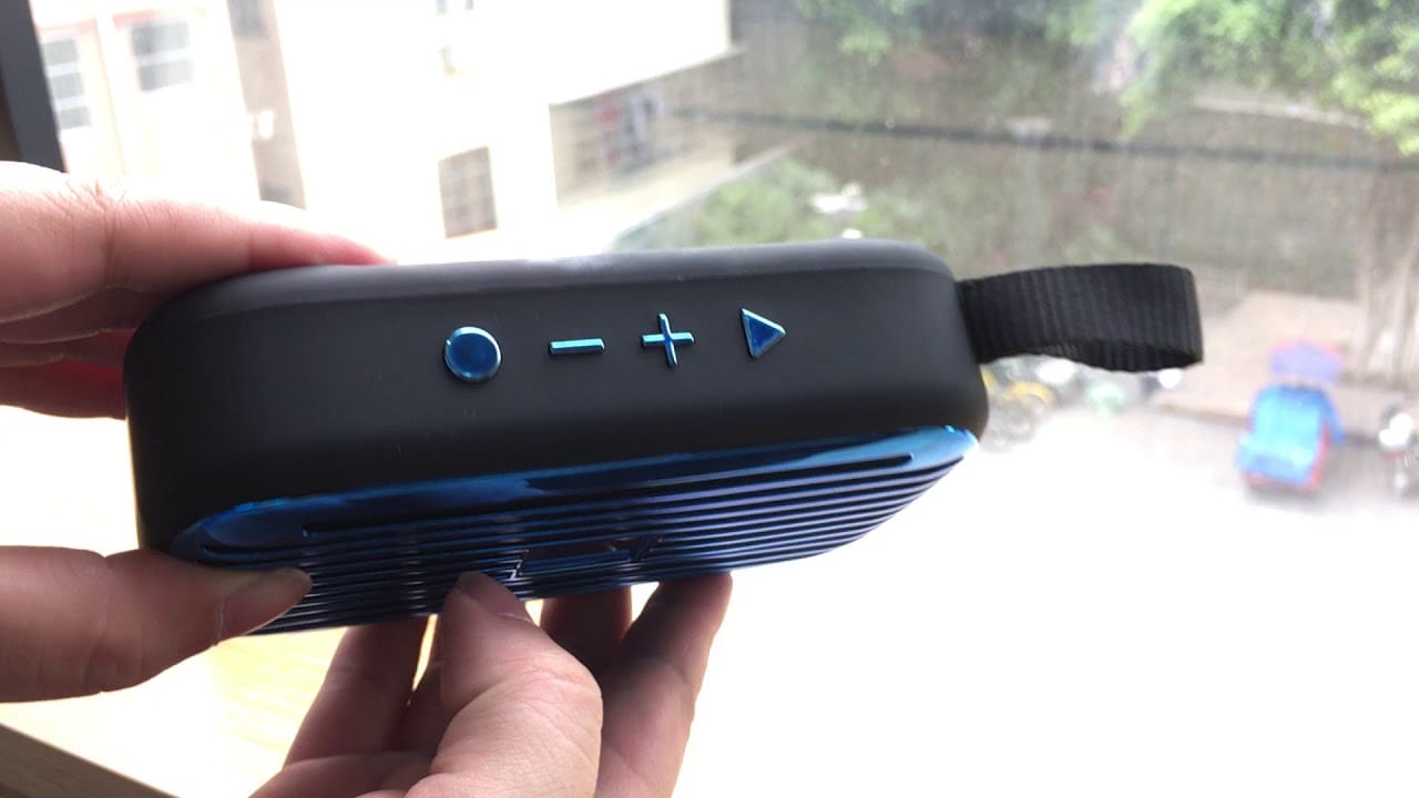 Mini altavoz portátil