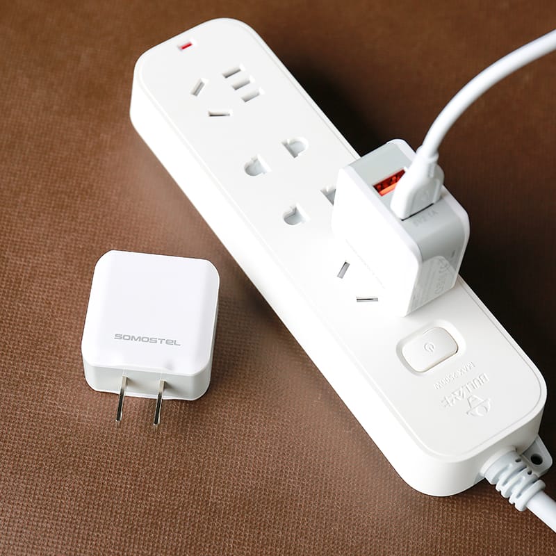 Cargador de viaje de doble puerto USB de alta calidad fácil de llevar 23 14 12